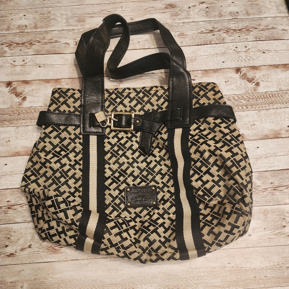 Tommy Hilfiger Small Compact Tote Bag